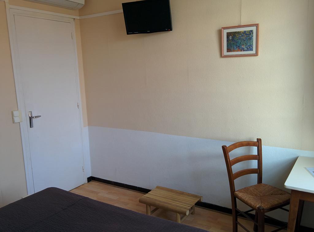 Hotel Araur Agde Bagian luar foto