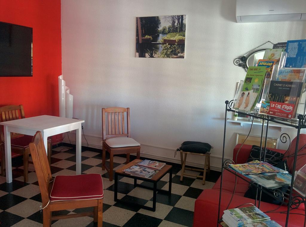 Hotel Araur Agde Bagian luar foto