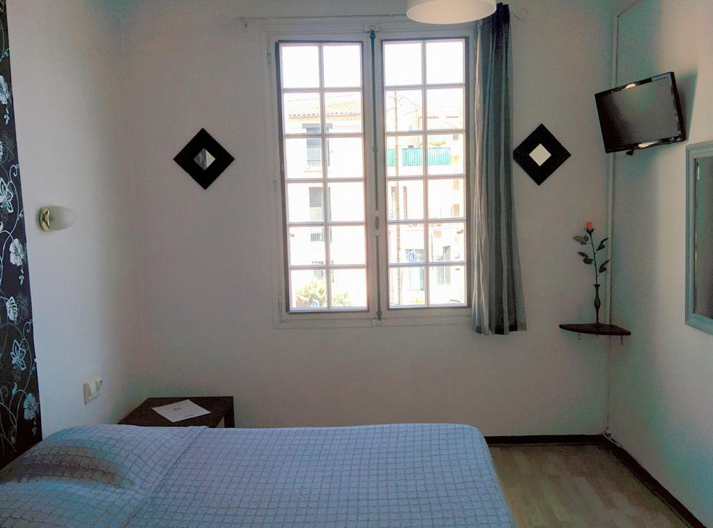 Hotel Araur Agde Bagian luar foto