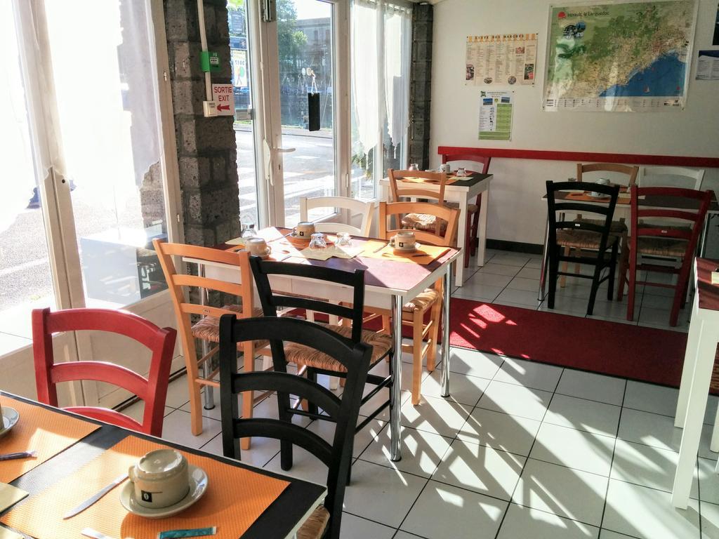 Hotel Araur Agde Bagian luar foto