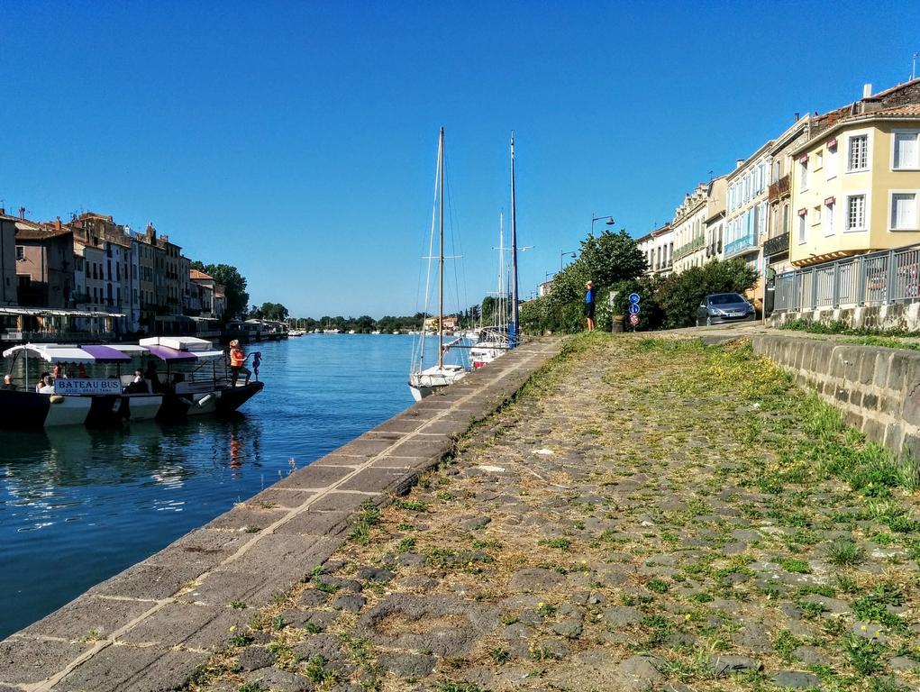 Hotel Araur Agde Bagian luar foto